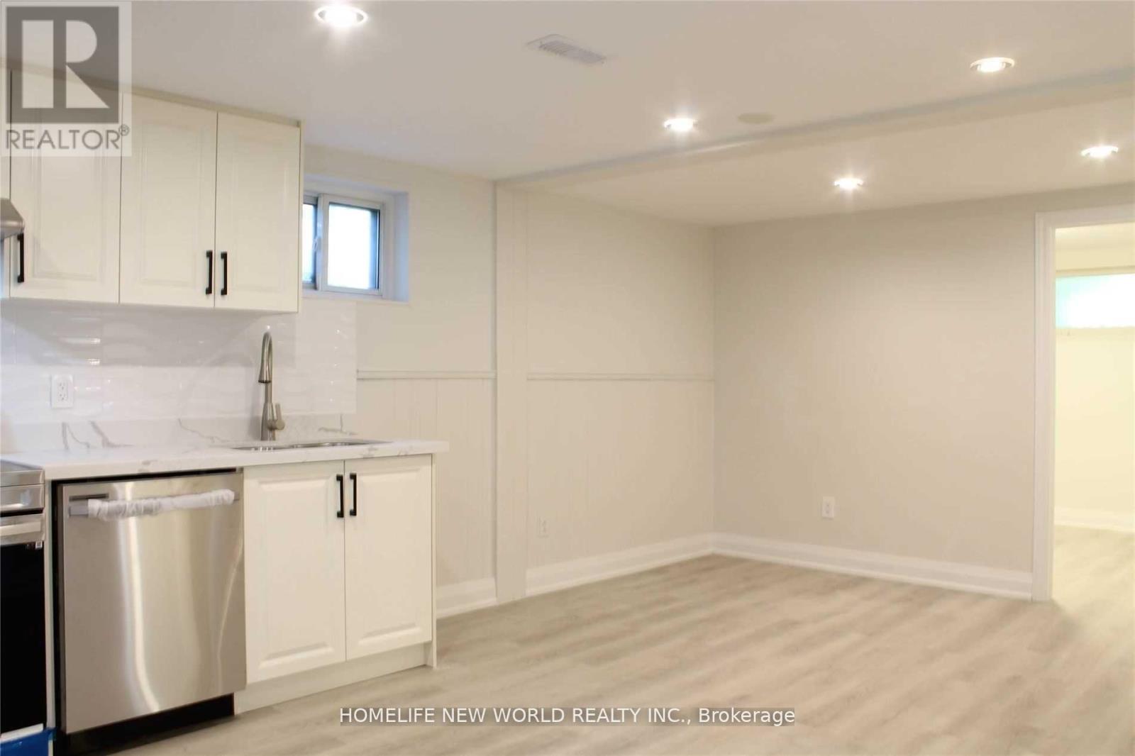 Lower - 43 Blaketon Road, Toronto, Ontario  M9B 4W4 - Photo 4 - W13712722