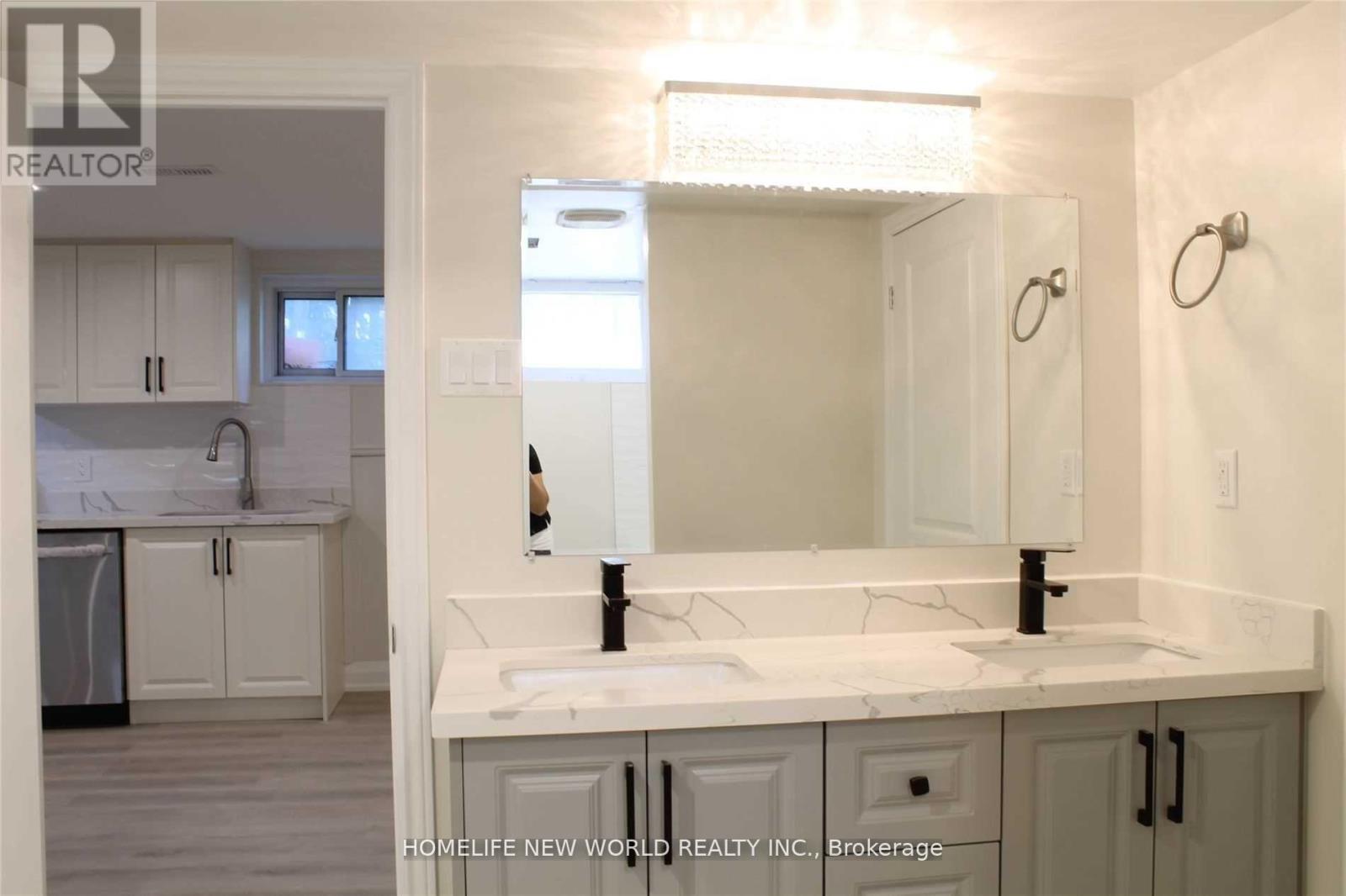 Lower - 43 Blaketon Road, Toronto, Ontario  M9B 4W4 - Photo 9 - W13712722