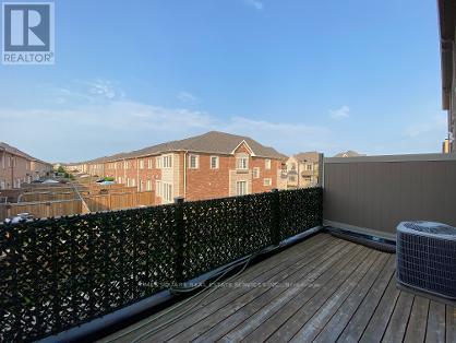 3060 Ernest Appelbe Boulevard, Oakville, Ontario  L6H 0L9 - Photo 4 - W13712738