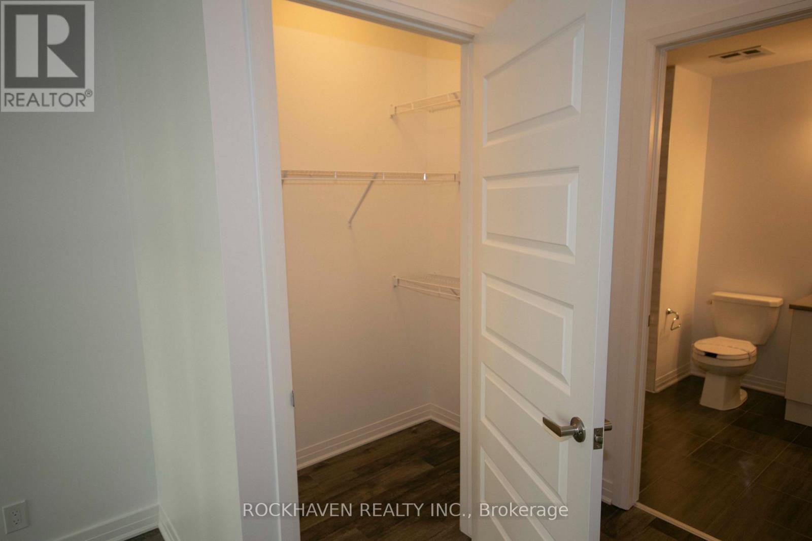 210 - 102 Grovewood Common, Oakville, Ontario L6H 0X3 - Photo 12 - W13712760