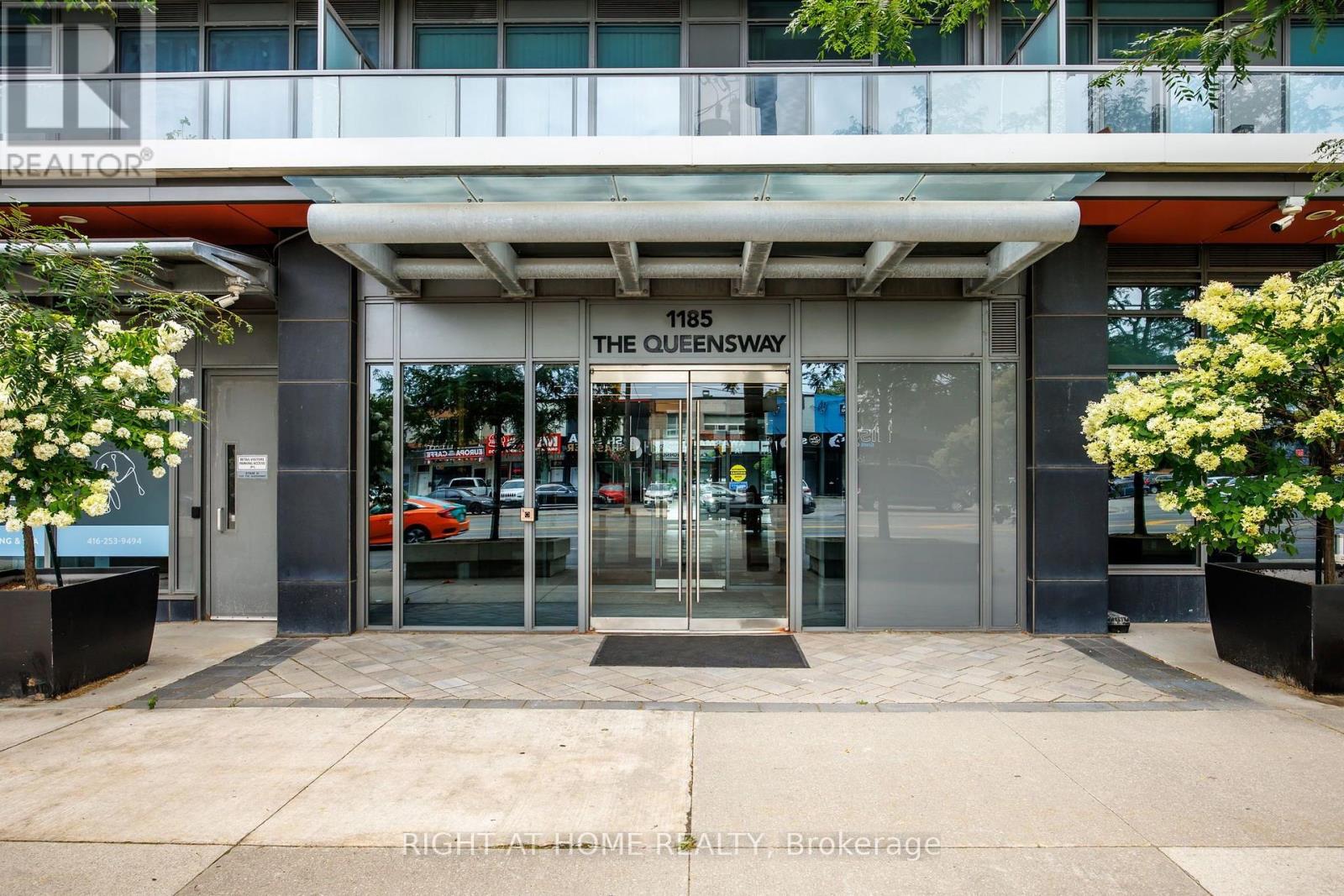 815 - 1185 The Queensway, Toronto, Ontario  M8Z 0C6 - Photo 2 - W13712776