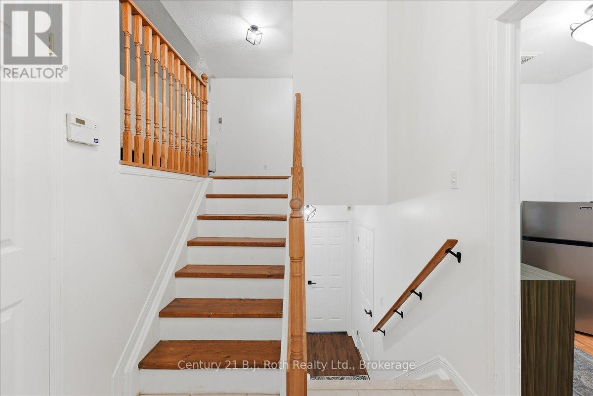 1439 Chapman Road, Penetanguishene, Ontario  L9M 2B2 - Photo 11 - S13595034