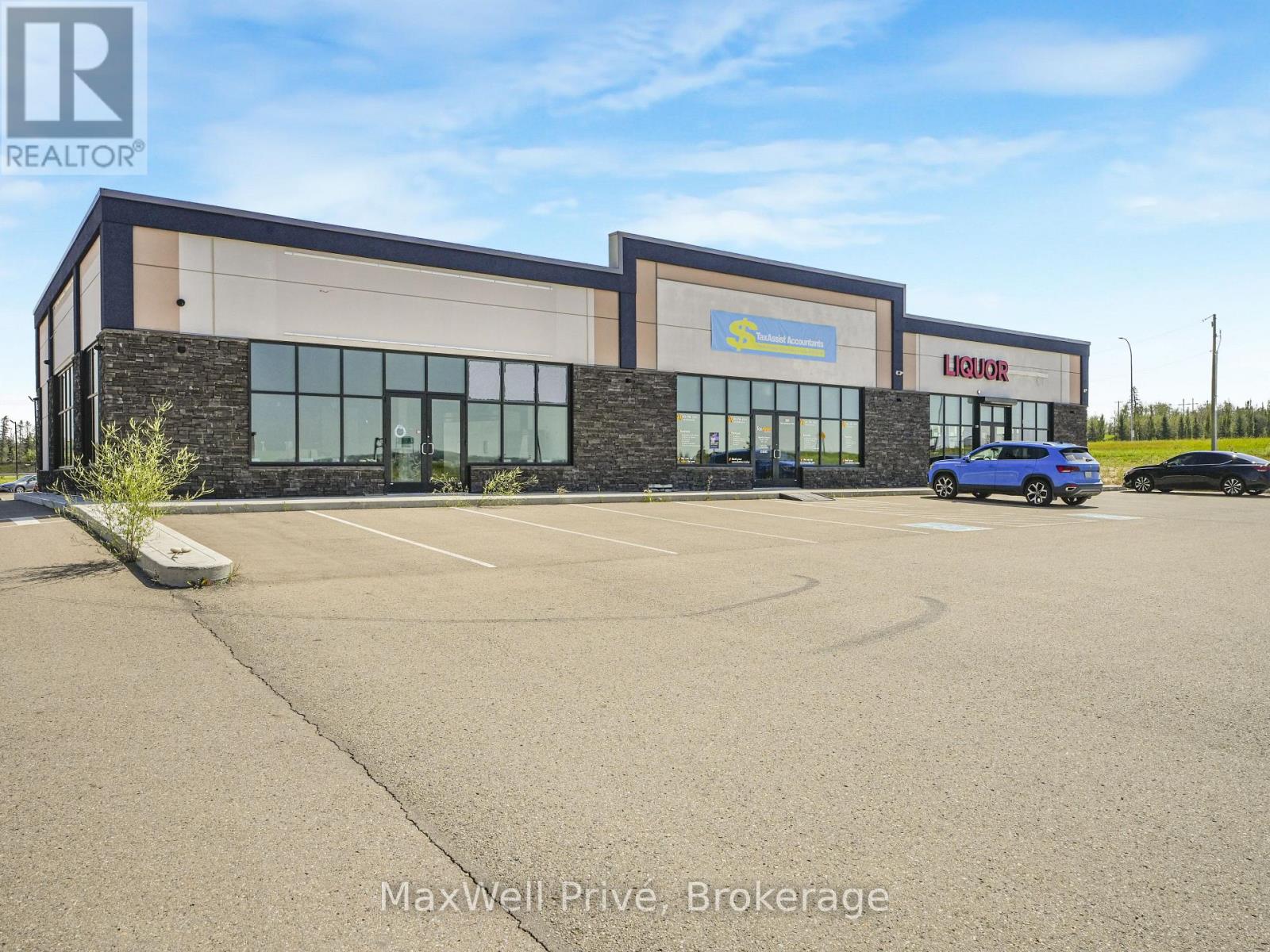 7605 Henderson Way, Lacombe, Alberta  T4L 0K7 - Photo 3 - X13712678