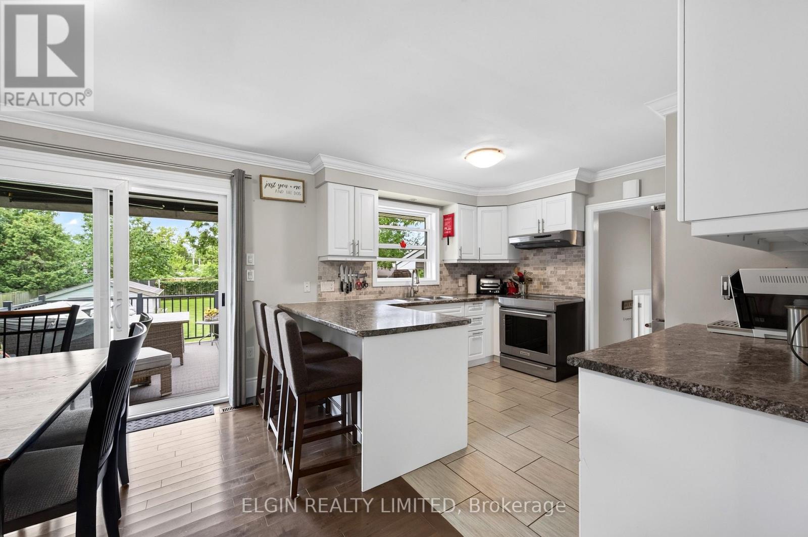 26 Queen Street, Strathroy-Caradoc, Ontario  N7G 2H7 - Photo 12 - X13712834