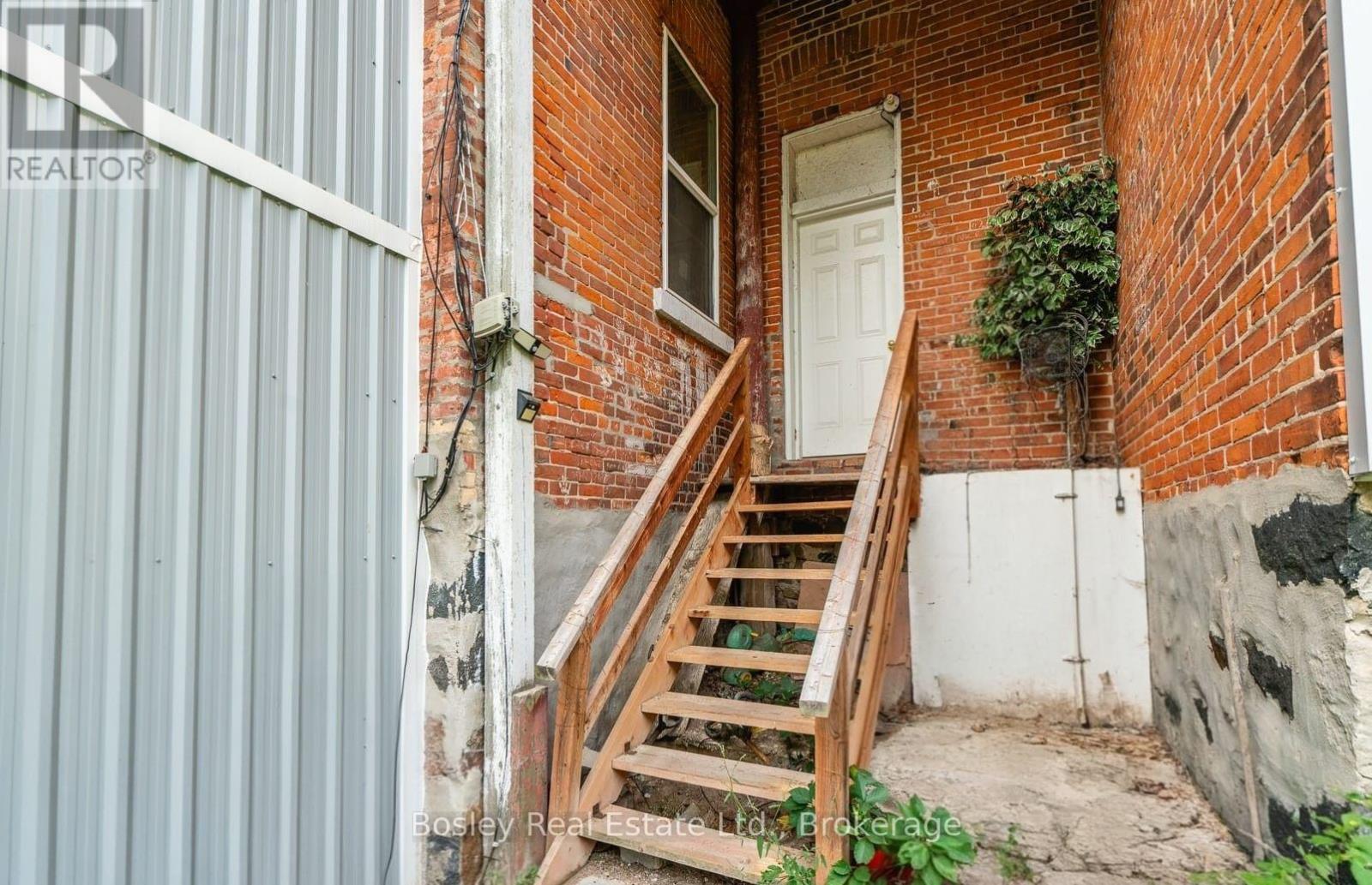 30 Elora Street S, Minto, Ontario  N0G 1Z0 - Photo 14 - X13709934