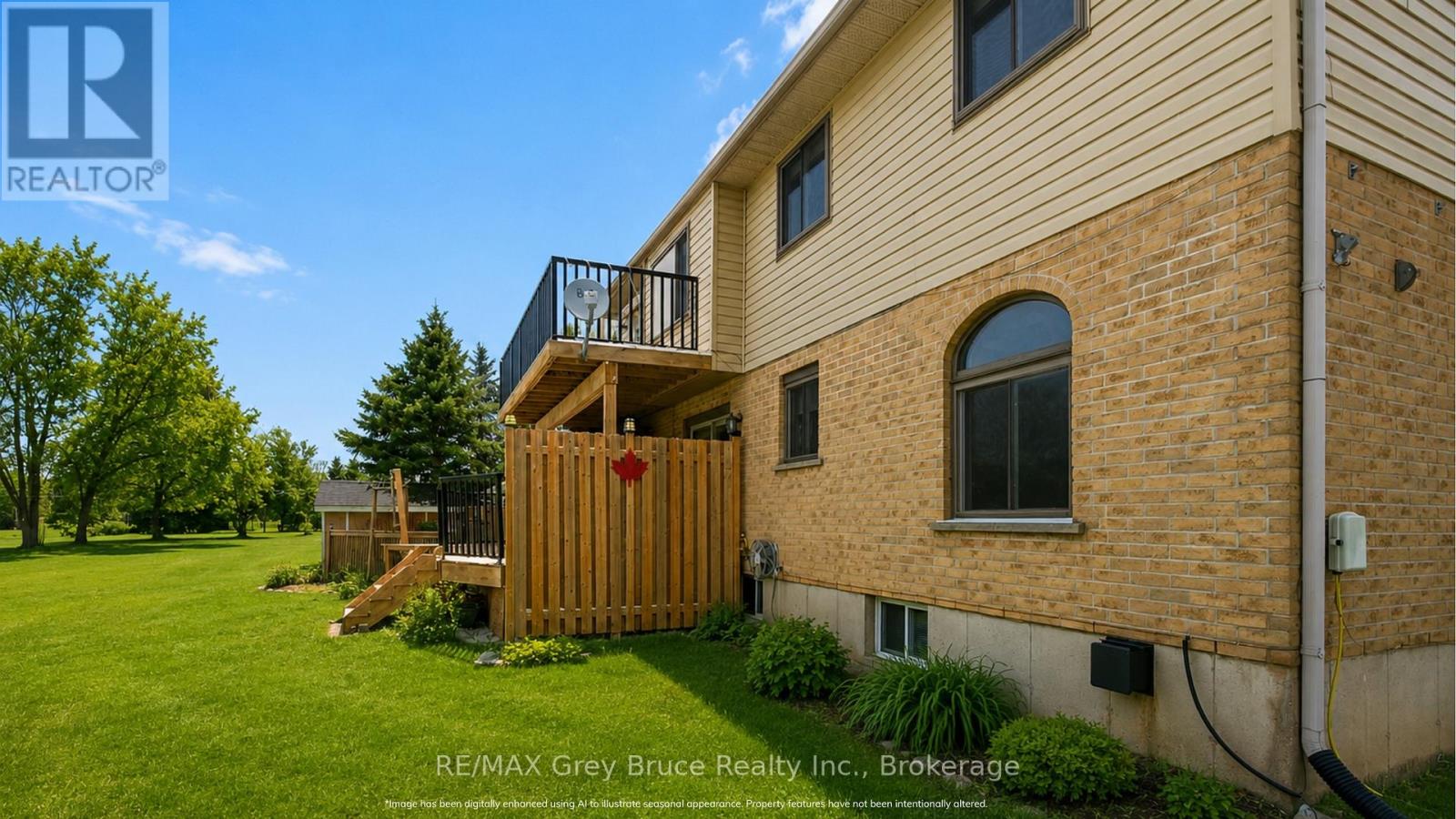 102 Mary Avenue, Georgian Bluffs, Ontario  N4K 5N5 - Photo 2 - X13712792