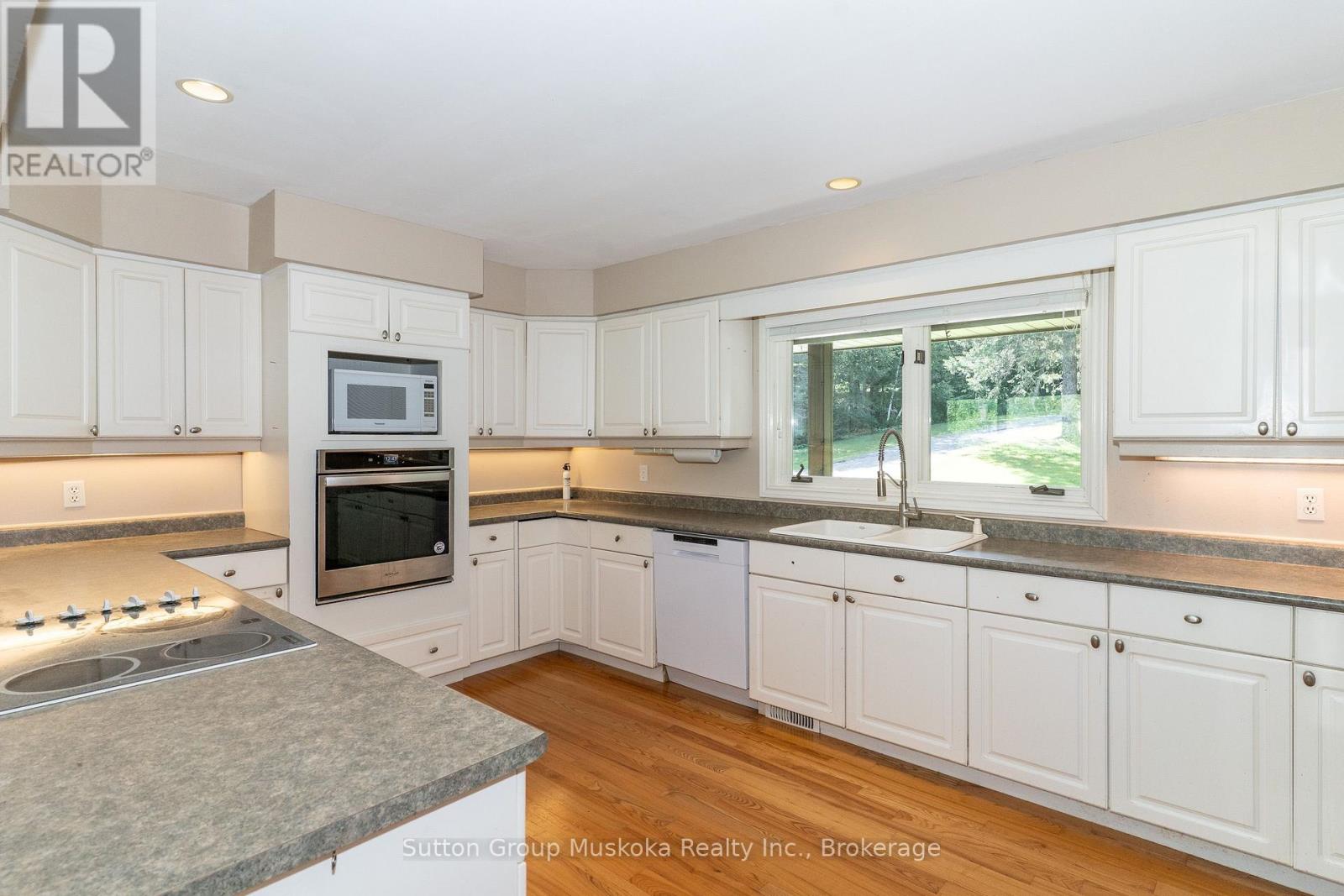 577 Canal Road, Huntsville, Ontario  P1H 2J6 - Photo 16 - X13712824