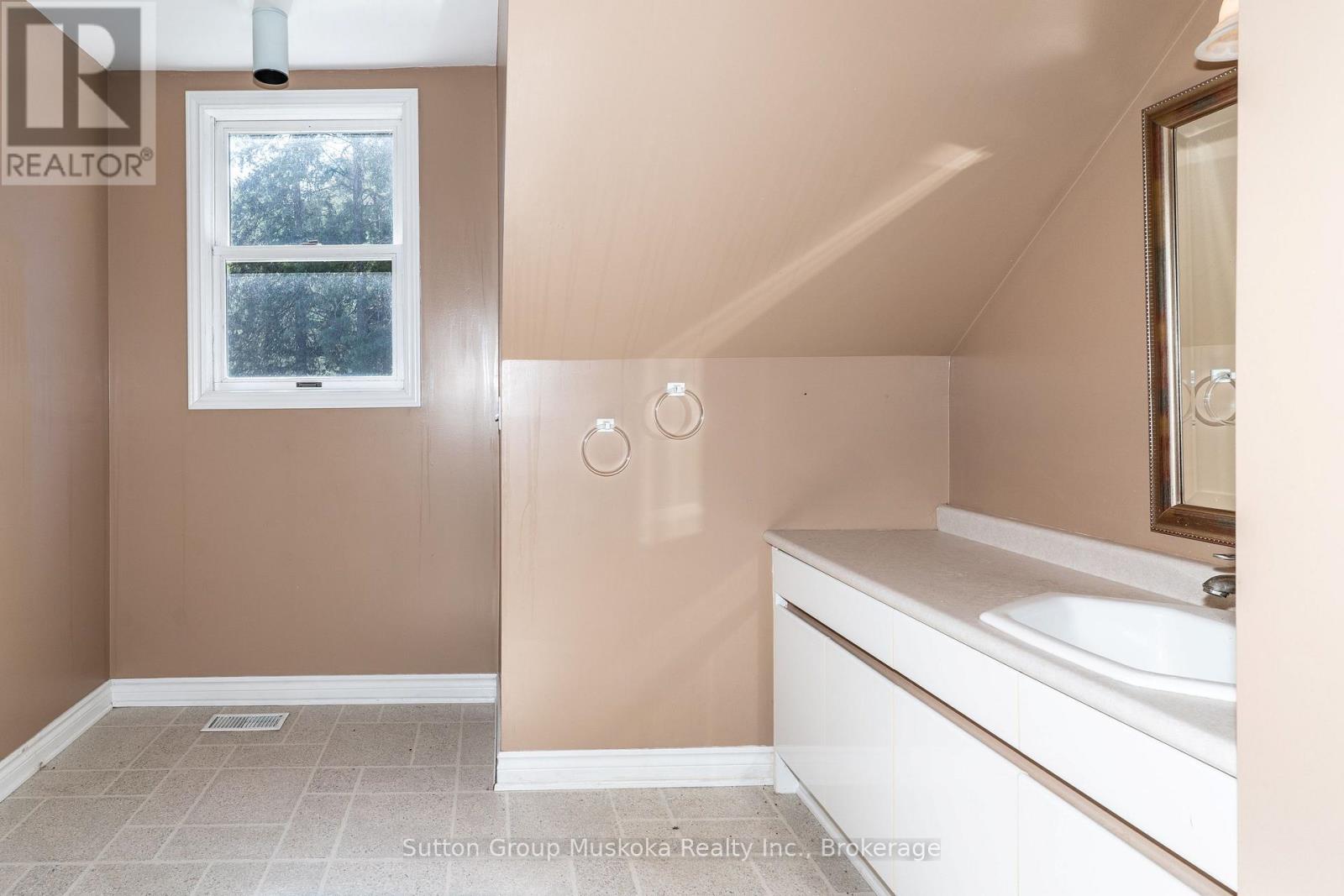 577 Canal Road, Huntsville, Ontario  P1H 2J6 - Photo 37 - X13712824