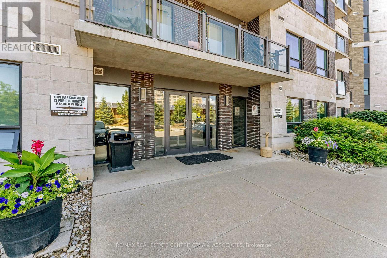 521 - 383 Main Street, Milton, Ontario  L9T 8K8 - Photo 2 - W13712804