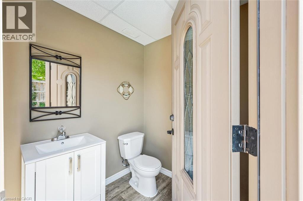 828 Copper Ridge Drive, Waterloo, Ontario  N2K 0B5 - Photo 45 - 40857192
