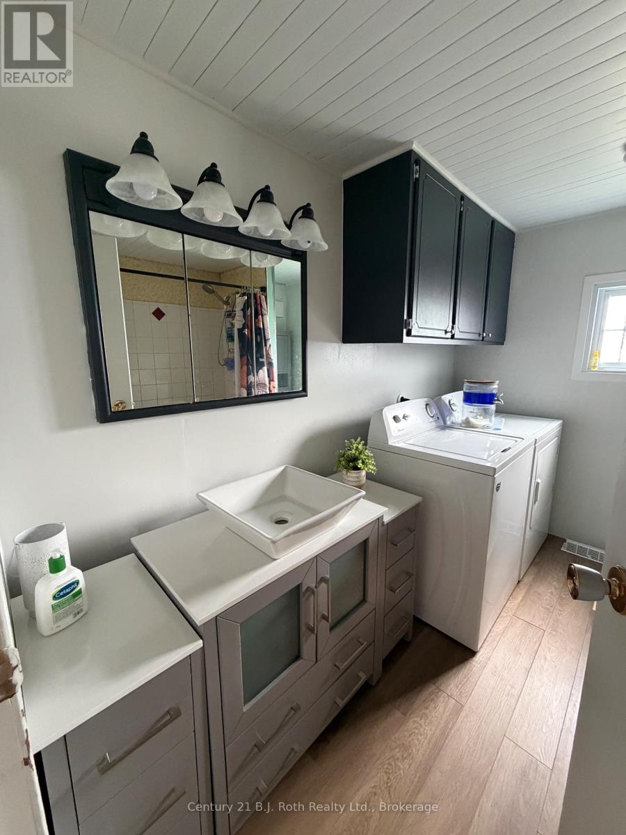 37 Berts Road, Midland, Ontario  L4R 5B5 - Photo 12 - S13038490