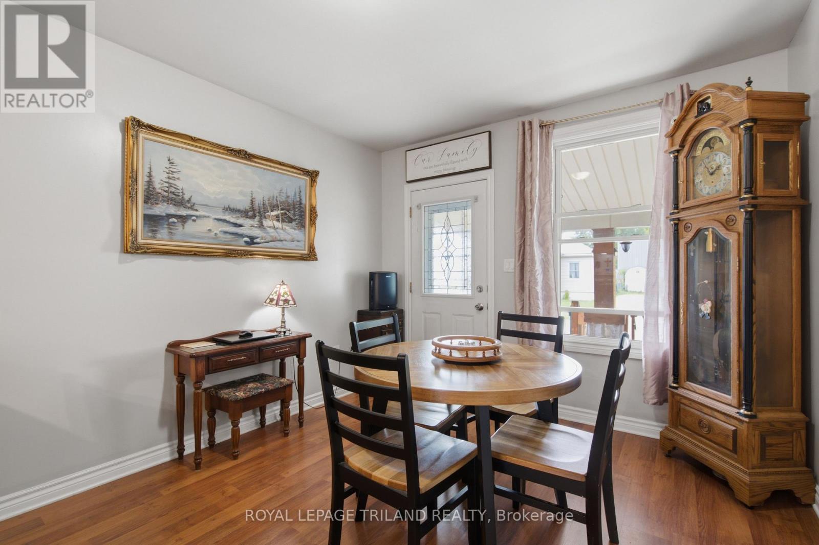 132 Oak Street, London East, Ontario  N5Z 2H6 - Photo 3 - X13712852