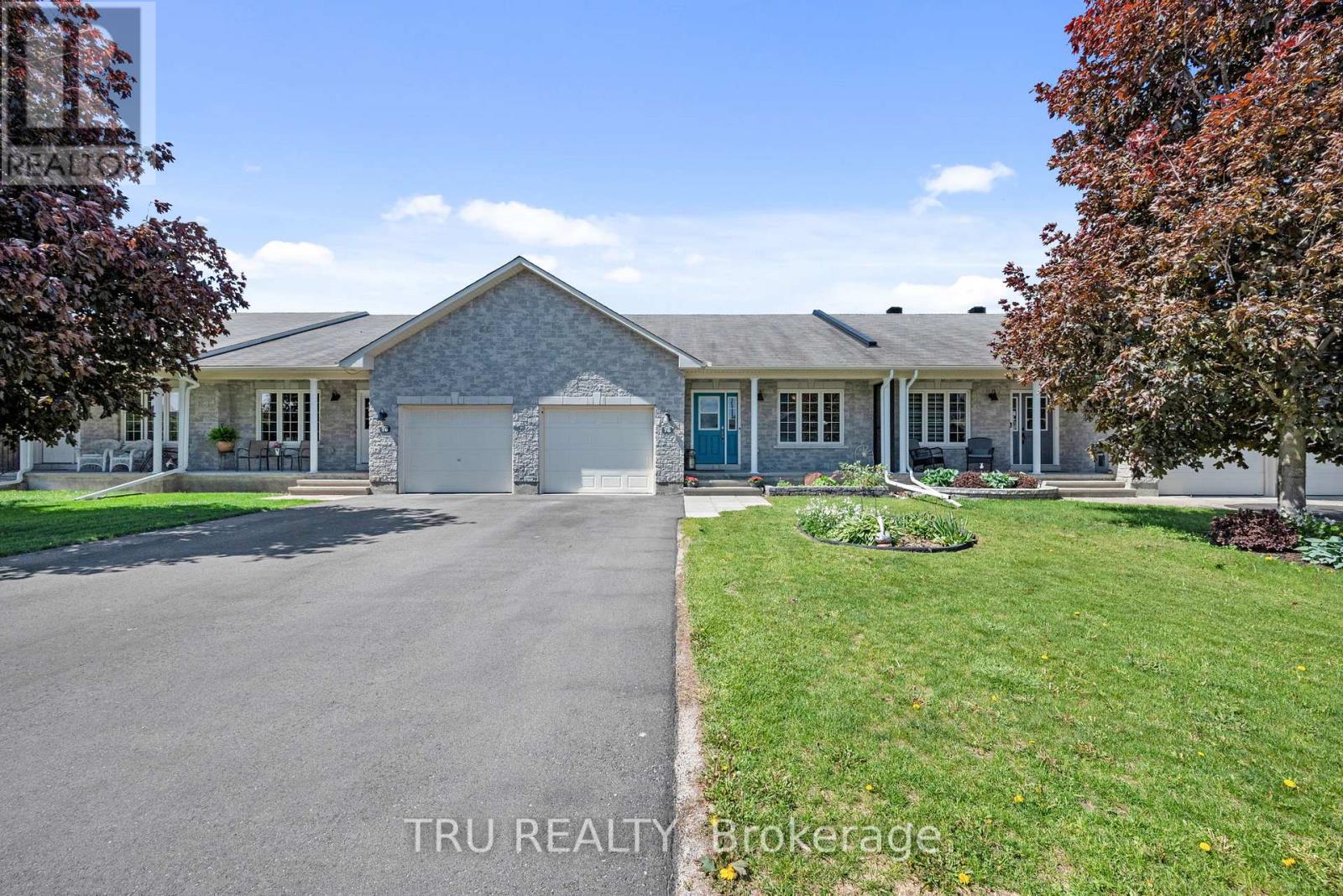 76 Johanna Street, Mississippi Mills, Ontario  K0A 1A0 - Photo 3 - X13712854