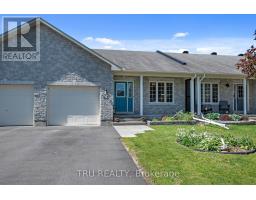 76 JOHANNA STREET, Mississippi Mills, Ontario