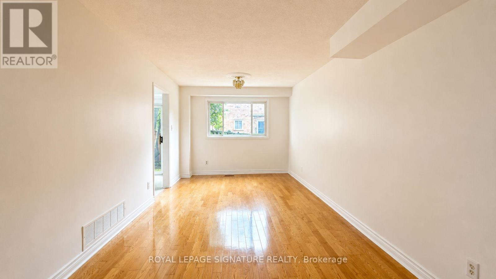77 Brimstone Crescent, Toronto, Ontario  M1V 3C8 - Photo 5 - E13712884