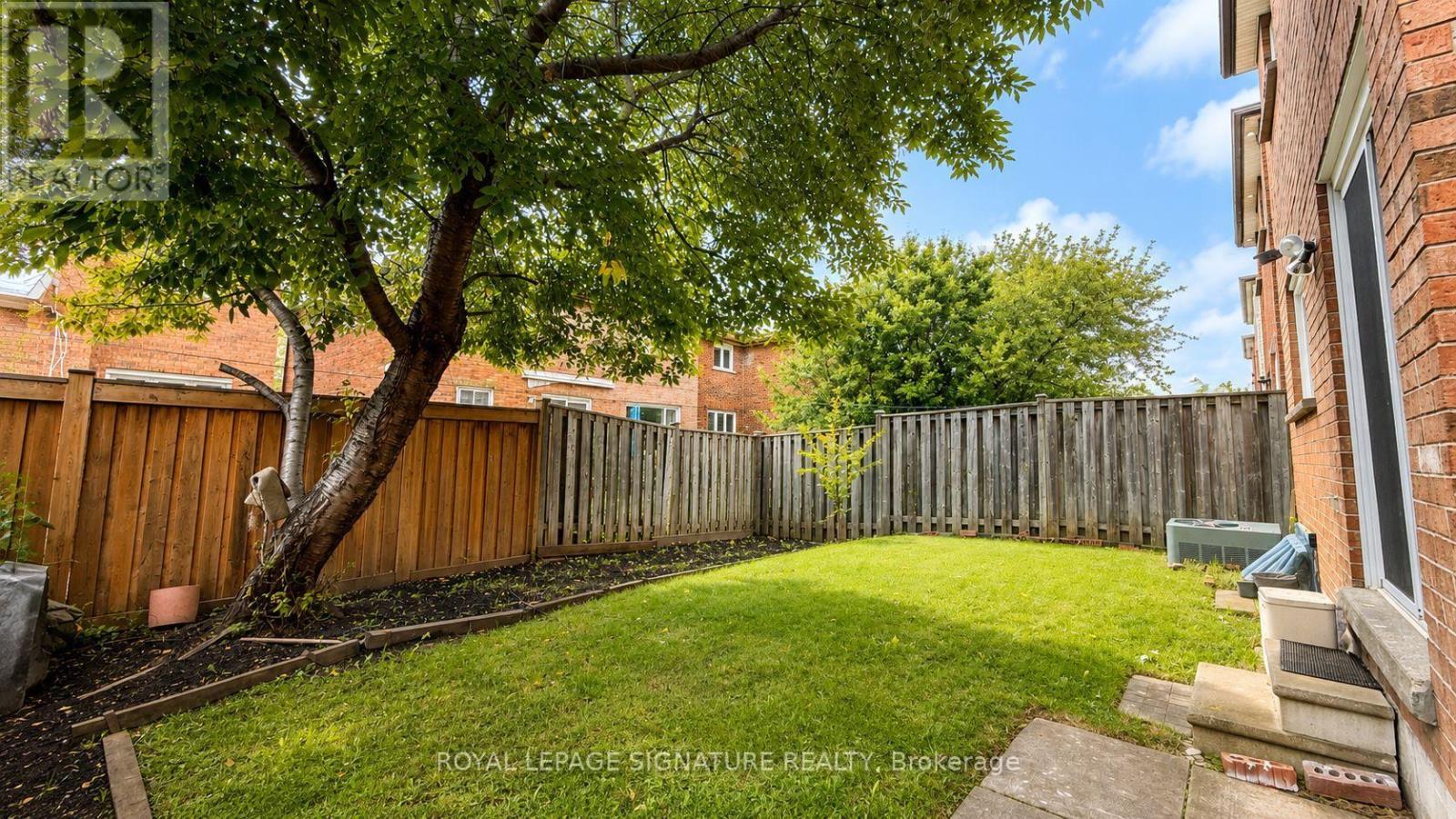 77 Brimstone Crescent, Toronto, Ontario  M1V 3C8 - Photo 9 - E13712884