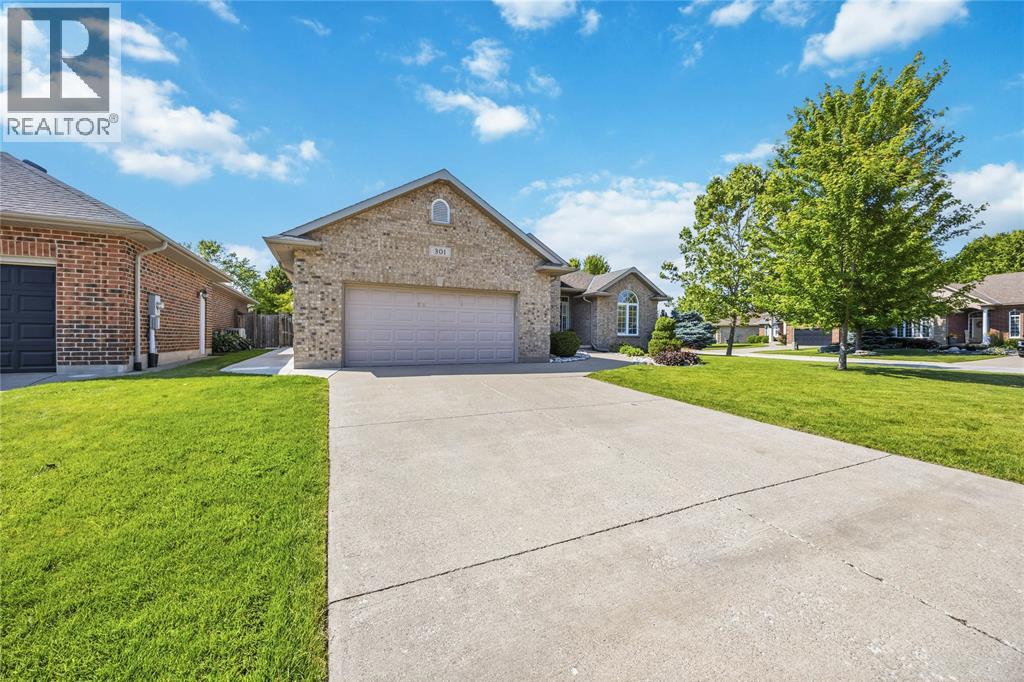301 EAGLE WAY Sarnia Ontario Canada N7W0A1 2