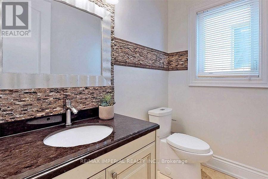 82 Woodward Avenue, Markham, Ontario  L3T 1E7 - Photo 17 - N13712846