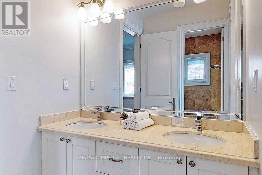 82 Woodward Avenue, Markham, Ontario  L3T 1E7 - Photo 31 - N13712846