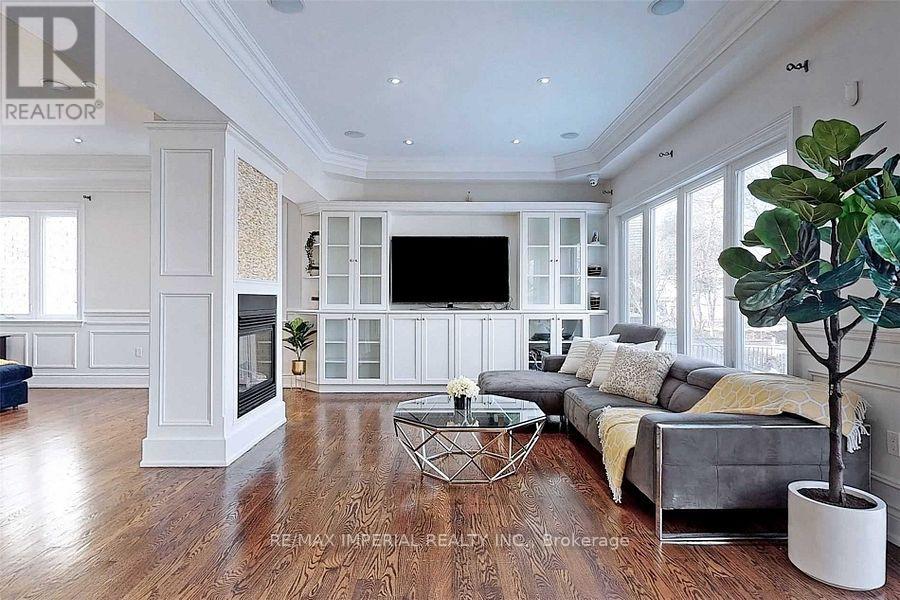 82 Woodward Avenue, Markham, Ontario  L3T 1E7 - Photo 4 - N13712846