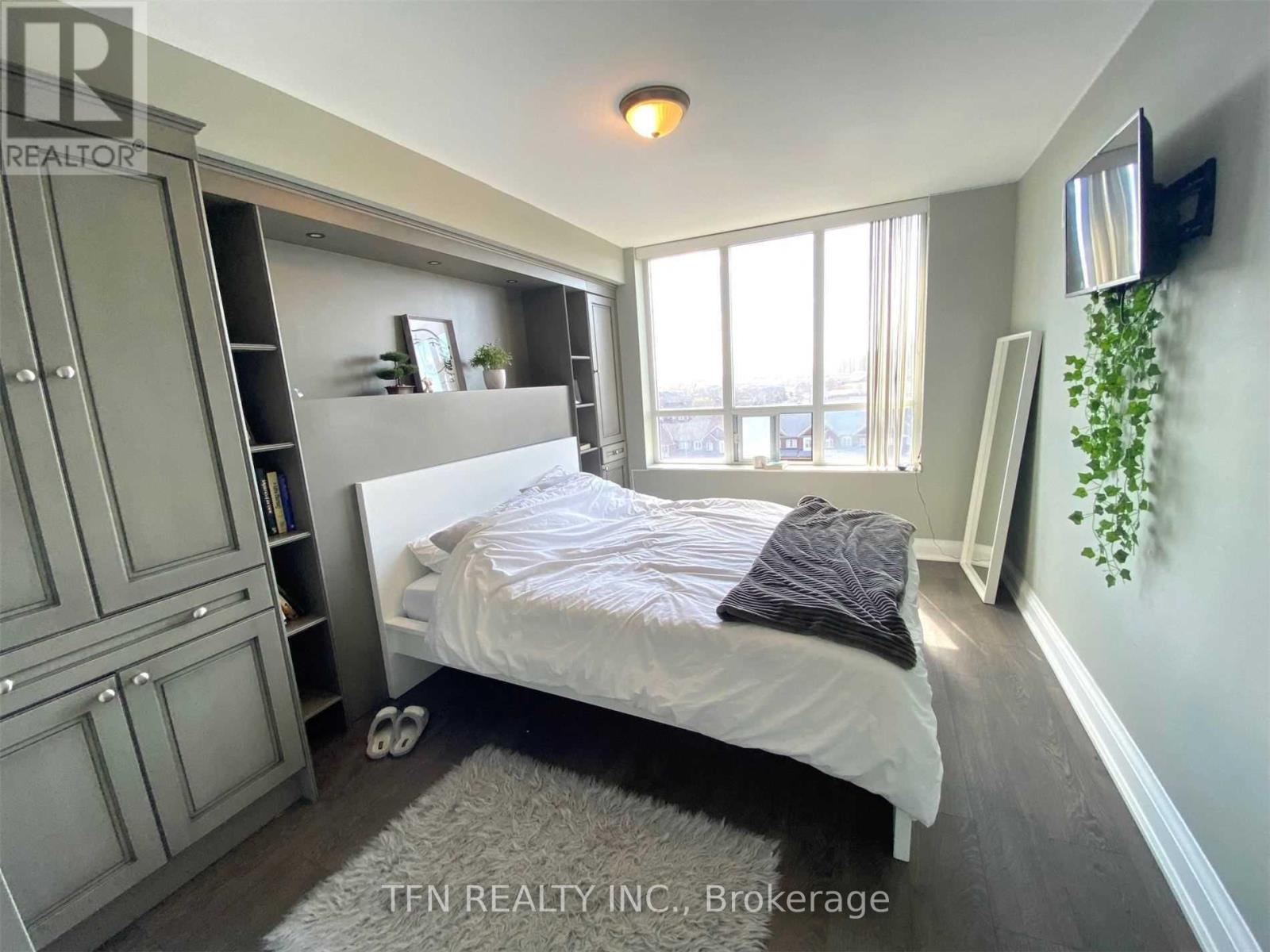 704 - 310 Red Maple Road, Richmond Hill, Ontario  L4C 0T7 - Photo 6 - N13712850
