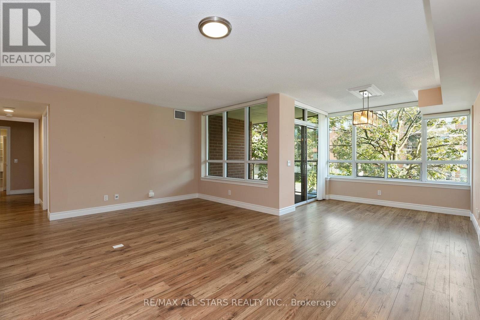 211 - 50 The Boardwalk Way, Markham, Ontario L6E 1B6 - Photo 12 - N13712864