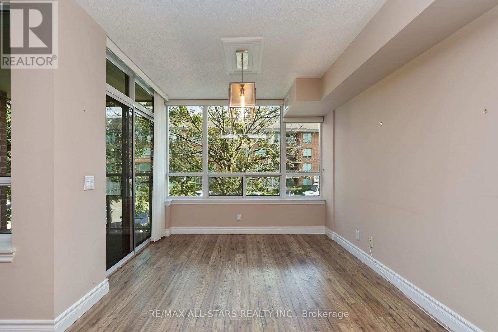 211 - 50 The Boardwalk Way, Markham, Ontario L6E 1B6 - Photo 15 - N13712864