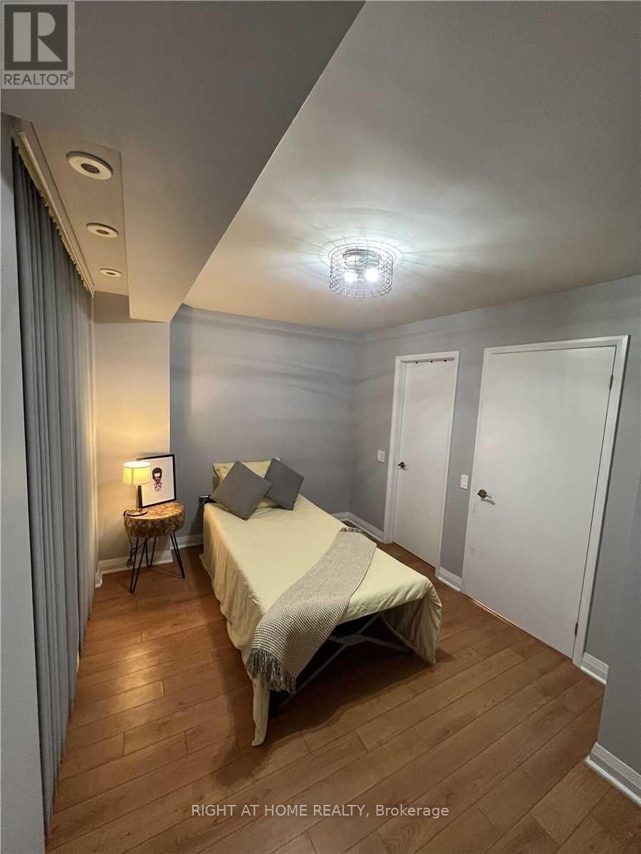 15 - 1 Valhalla Inn Road, Toronto, Ontario  M9B 1S9 - Photo 18 - W13712856