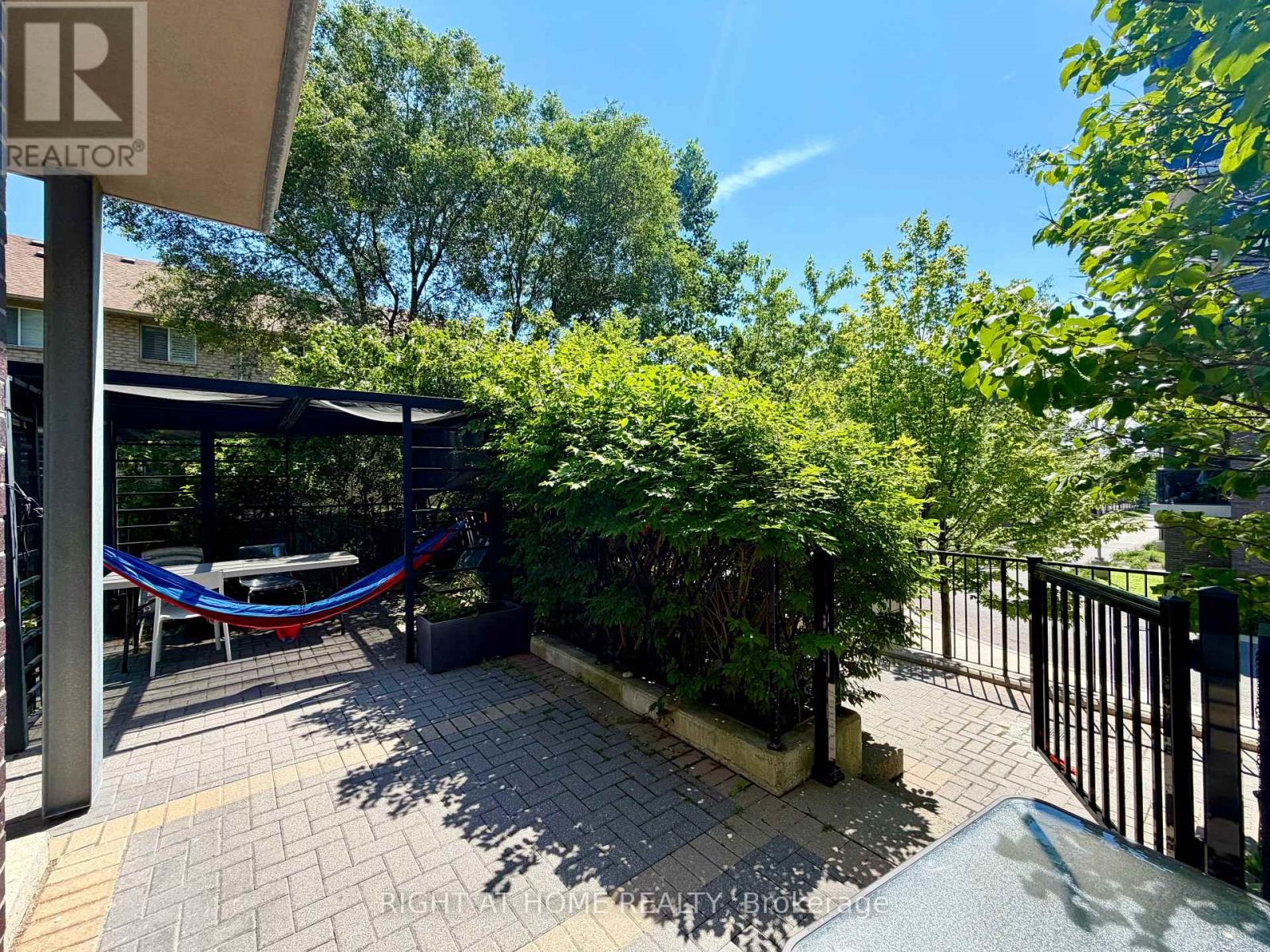 15 - 1 Valhalla Inn Road, Toronto, Ontario  M9B 1S9 - Photo 5 - W13712856