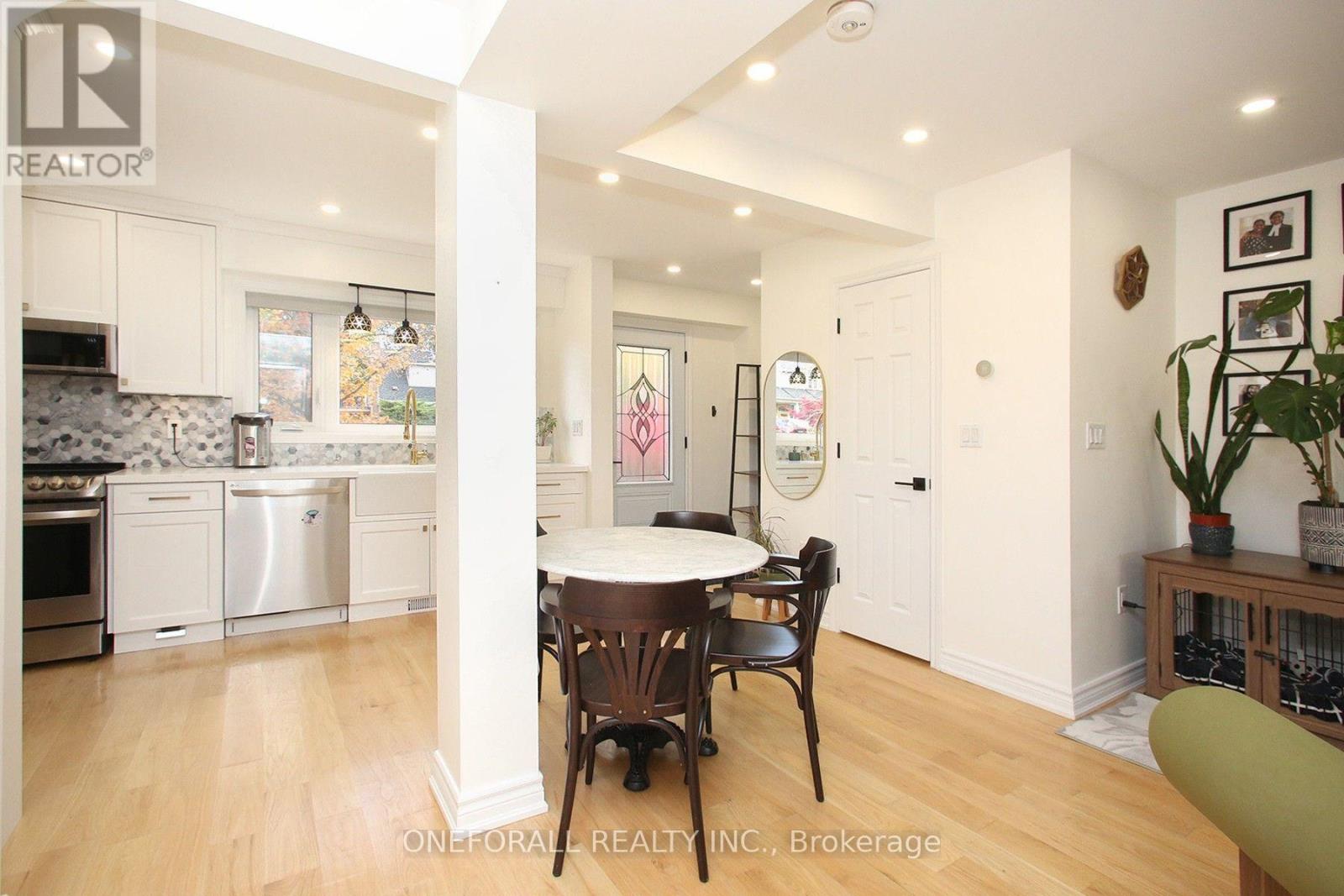 Main Floor & 2nd Floor - 10 Esmond Crescent, Toronto, Ontario  M9W 3P8 - Photo 3 - W13712878