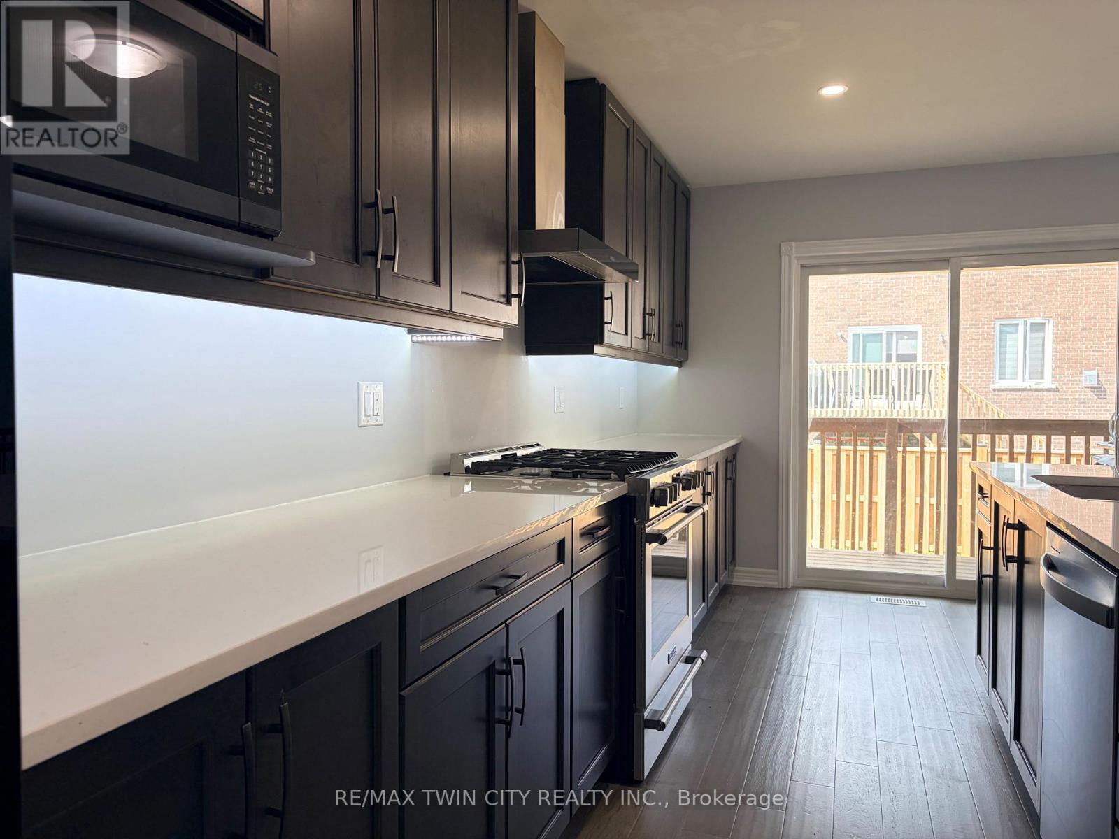 613 Lemay Grove, Peterborough, Ontario  K9K 0G9 - Photo 4 - X13712886