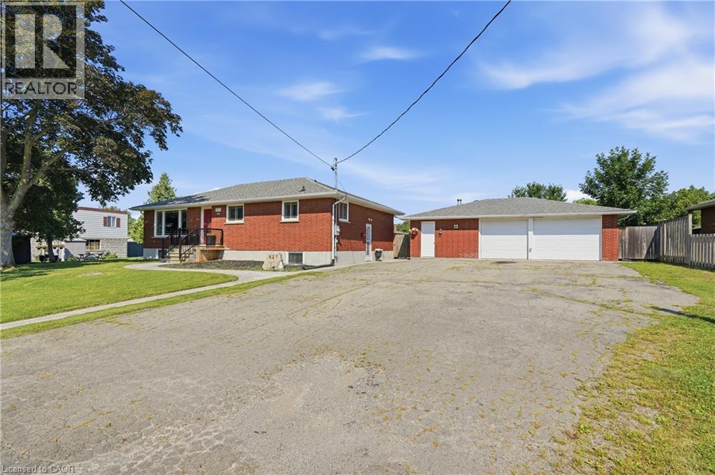 527 Walden Boulevard, Fort Erie, Ontario  L2A 1S2 - Photo 4 - 40848540