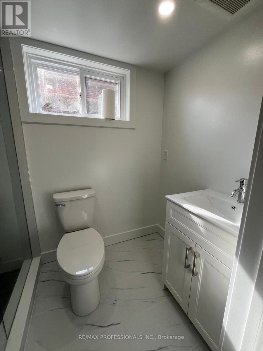 B - 41 Tavistock Road, Toronto, Ontario  M3M 2N5 - Photo 8 - W13692332