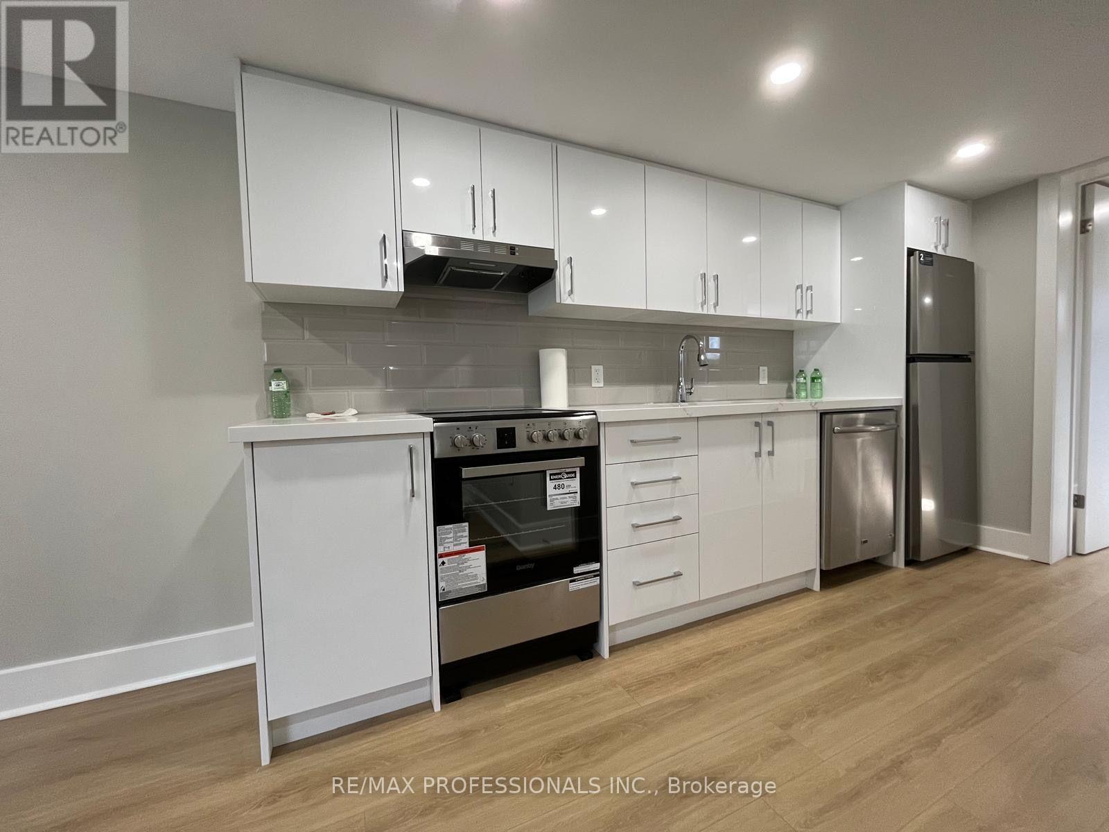 B - 41 Tavistock Road, Toronto, Ontario  M3M 2N5 - Photo 4 - W13692332