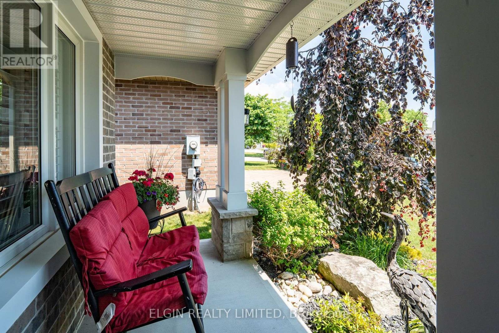 392 Larry Street, Central Elgin, Ontario  N5L 0A6 - Photo 5 - X13712908