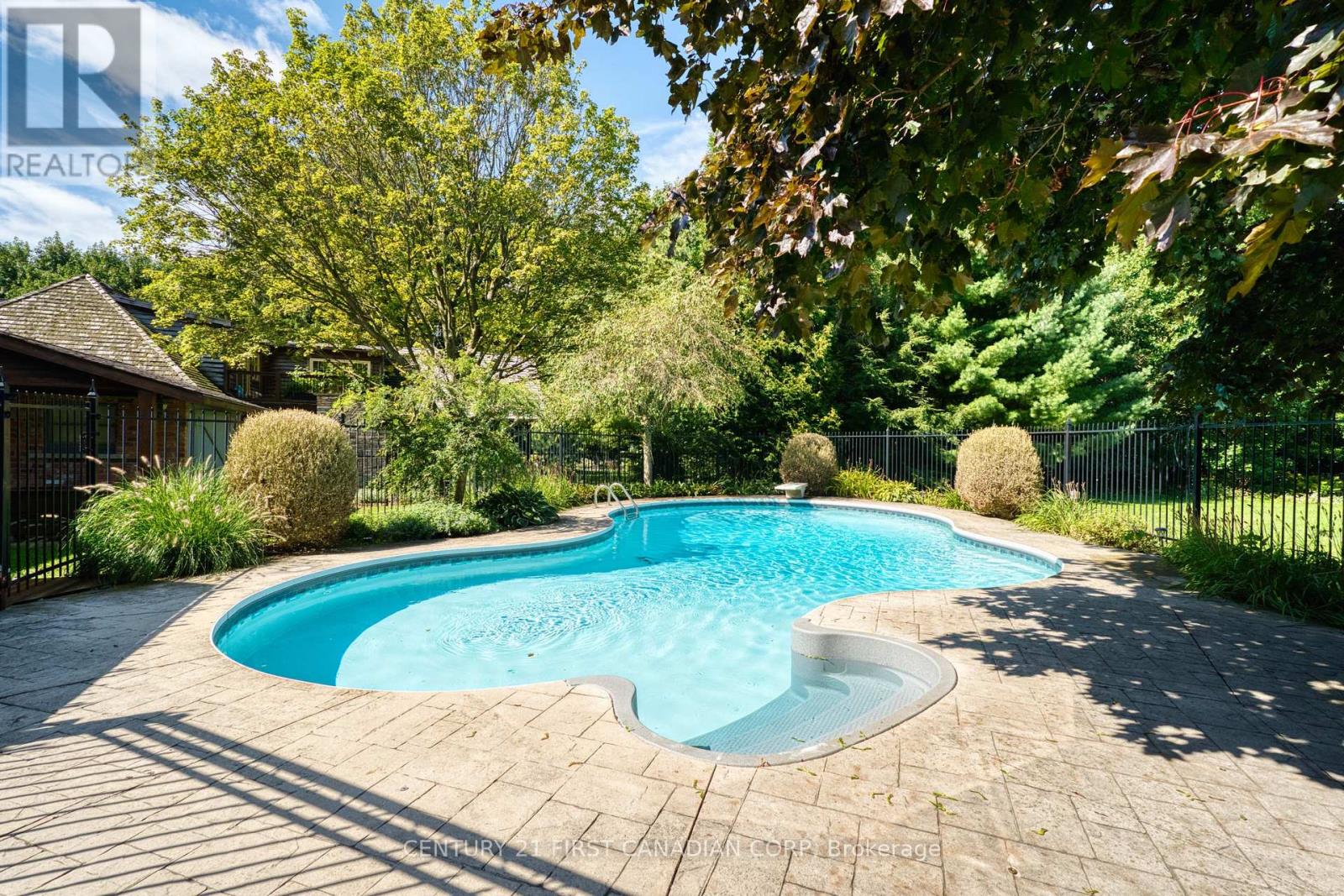 23 Shetland Crescent, London North, Ontario  N5X 3P6 - Photo 42 - X13712960