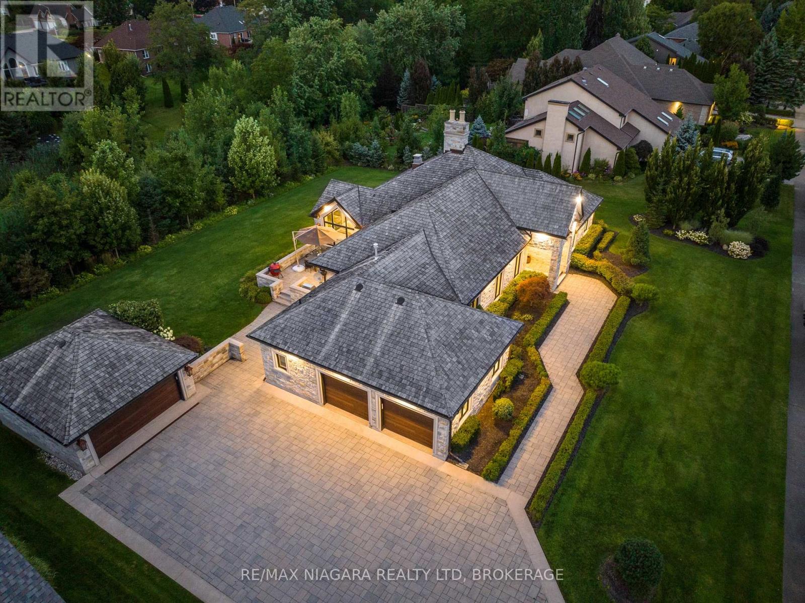 3551 Cardinal Drive, Niagara Falls, Ontario  L2H 2Y1 - Photo 4 - X13712942