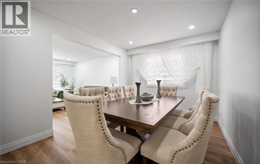 2221 Florian Road, Mississauga, Ontario  L5A 3Y9 - Photo 5 - 40858278