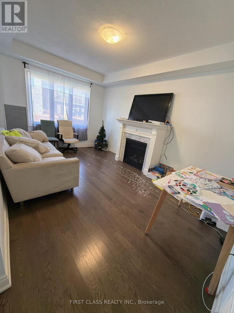 325 Boundary Boulevard, Whitchurch-Stouffville, Ontario  L4A 5E2 - Photo 4 - N13712930