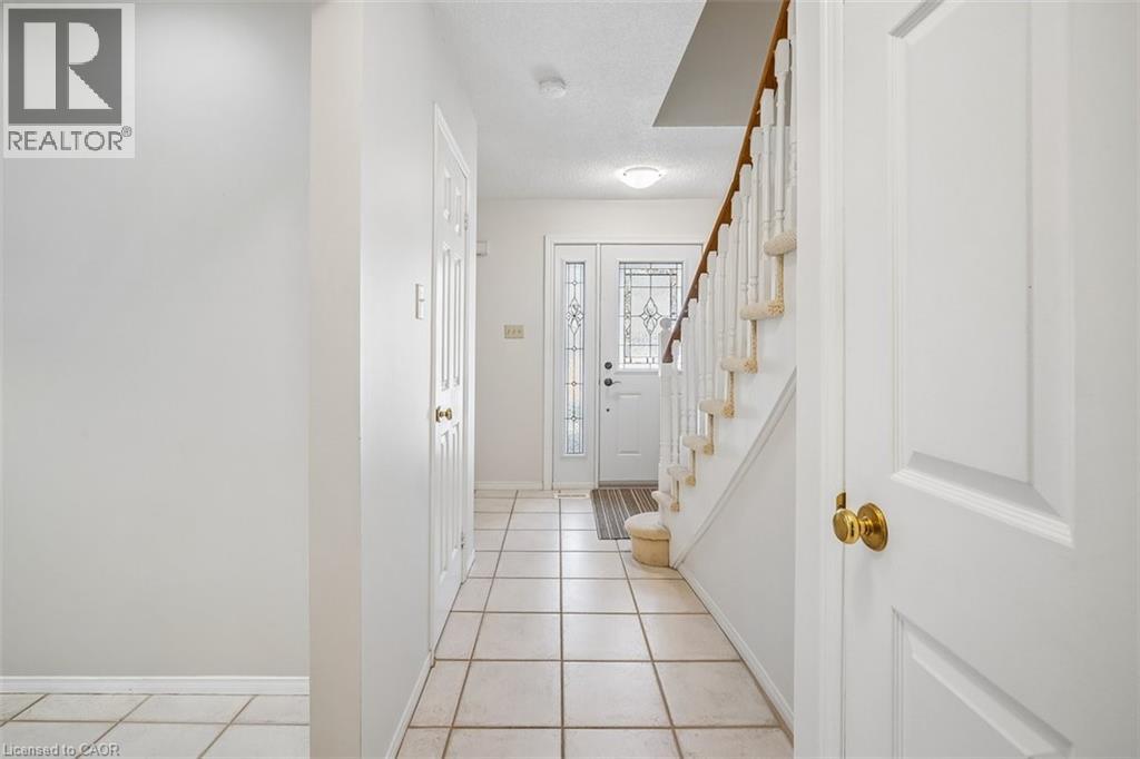 5255 Lakeshore Road Unit# 30, Burlington, Ontario  L7L 5X8 - Photo 4 - 40825737