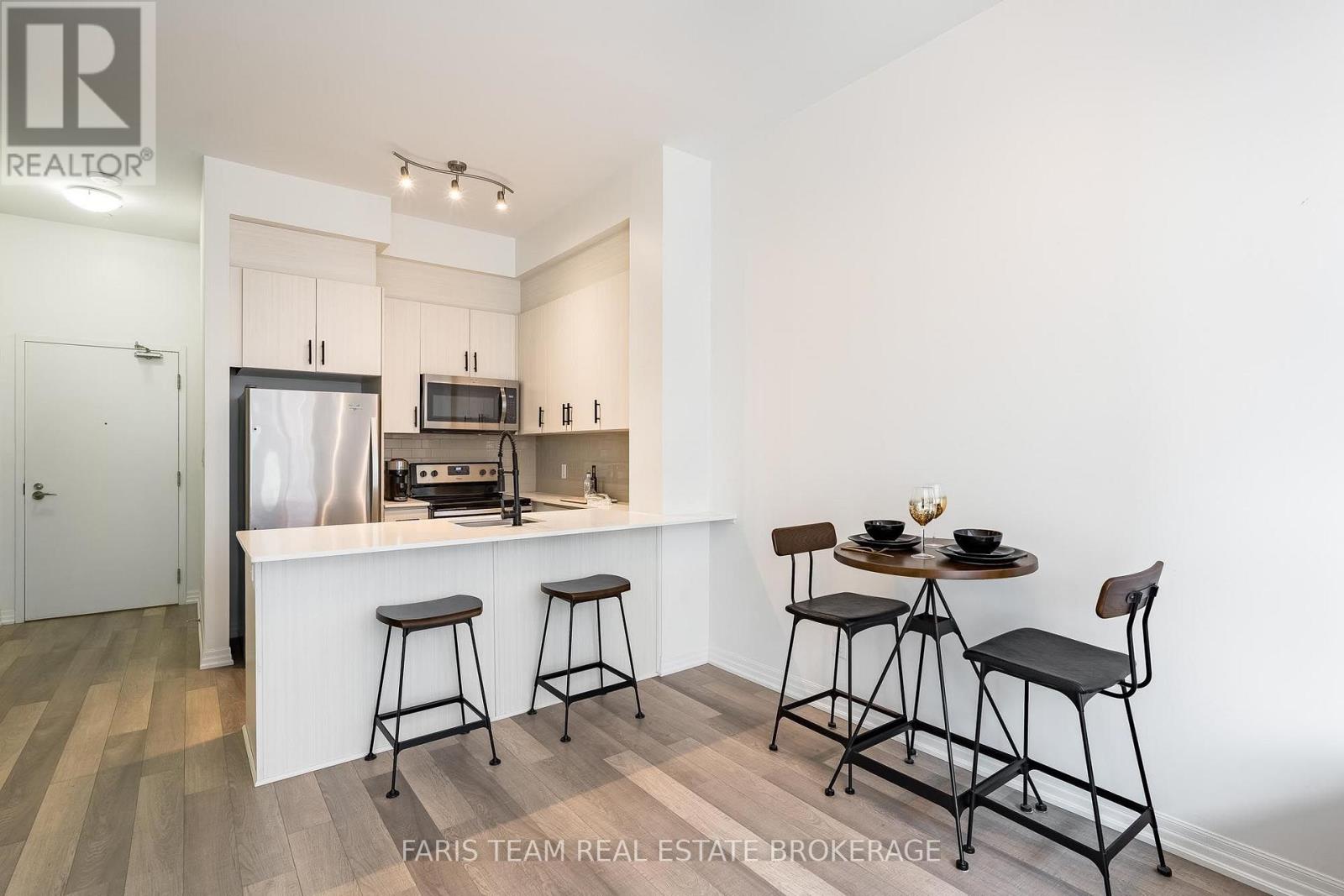Ph7 - 111 Worsley Street, Barrie, Ontario L4M 5R5 - Photo 11 - S13712928