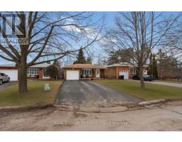 15 BUCHANAN STREET, Barrie, Ontario