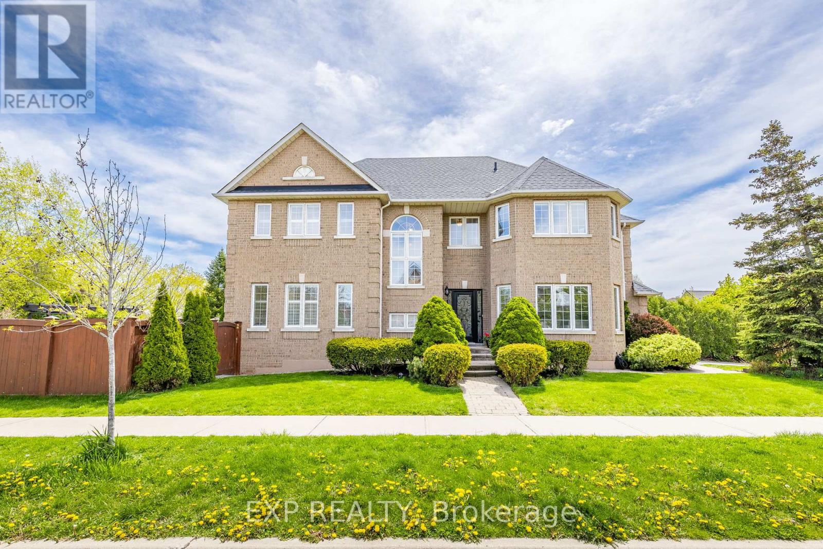 2137 Frontier Drive, Oakville, Ontario  L6M 3S3 - Photo 1 - W13712910