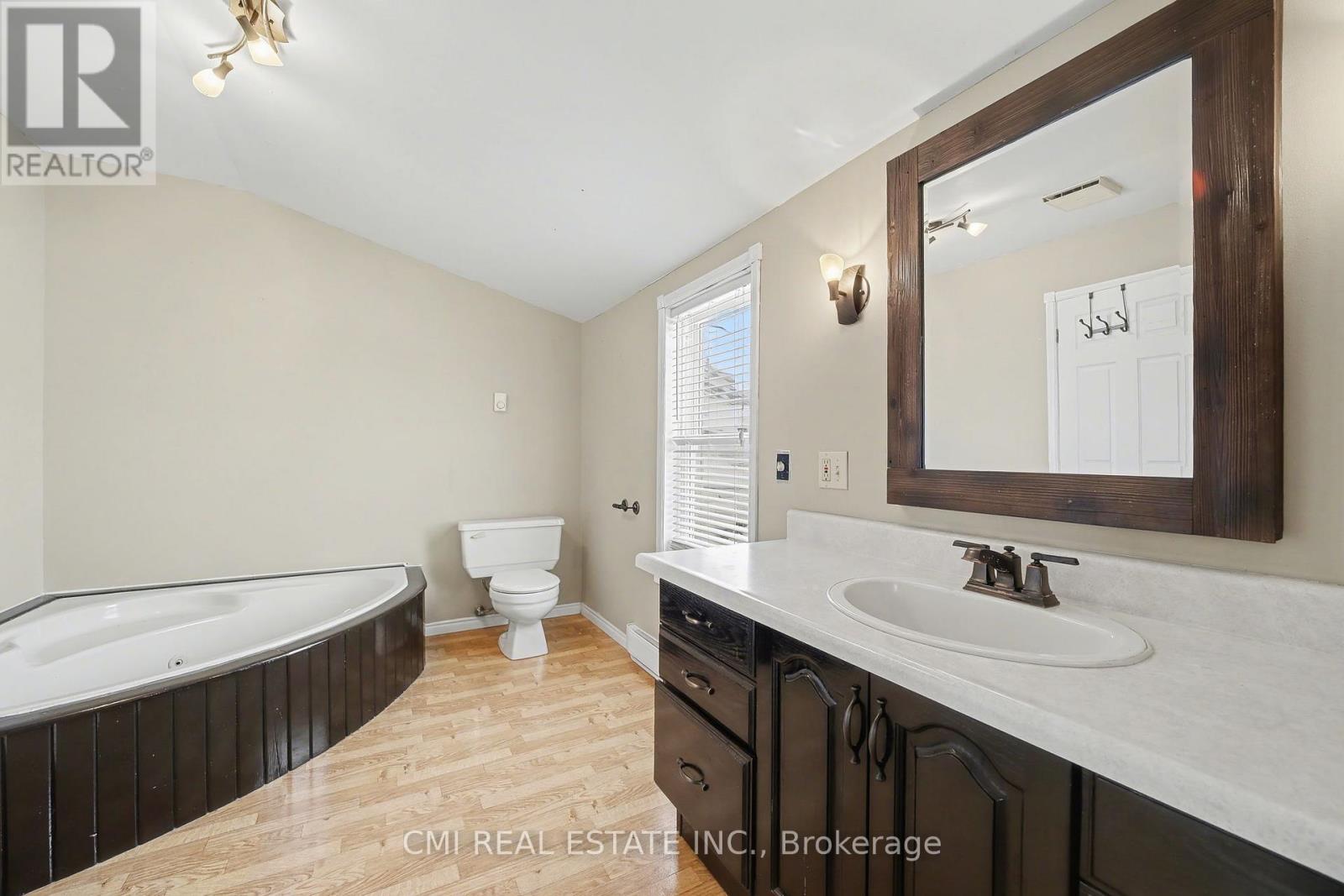76 Main Street E, Mapleton, Ontario  N0G 1P0 - Photo 27 - X13712976