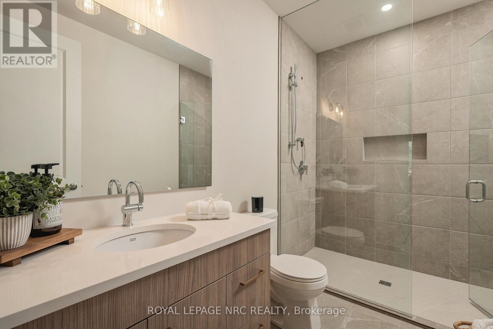 70 C - 586 Seneca Drive, Fort Erie, Ontario  L2A 1C2 - Photo 29 - X13523520