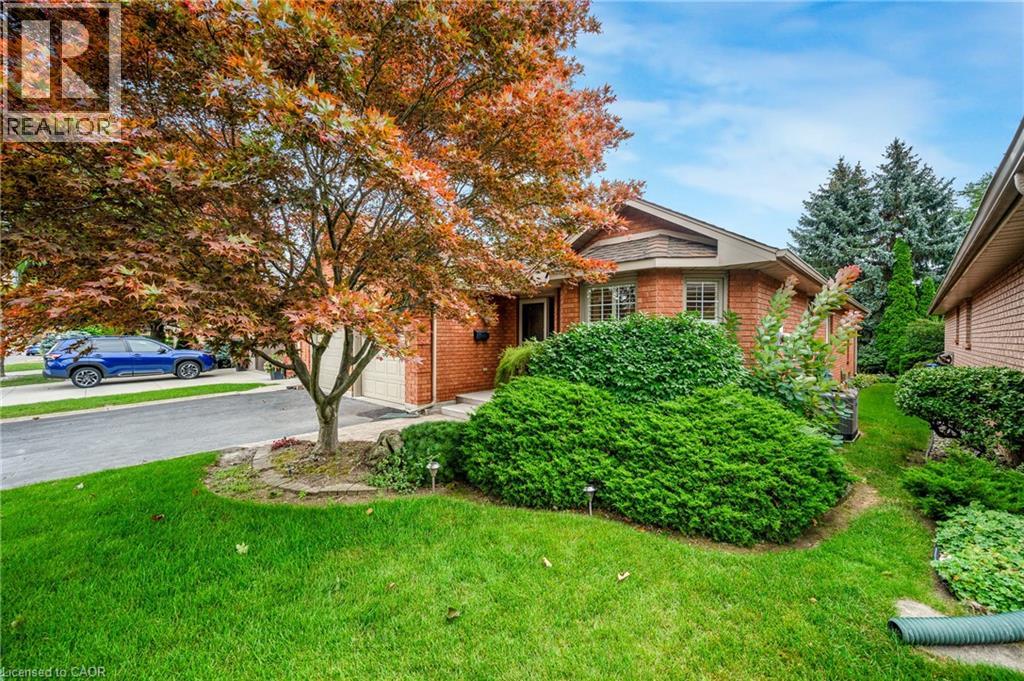 1150 Augustus Drive, Burlington, Ontario  L7S 2K6 - Photo 3 - 40854598