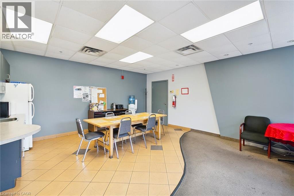 1141 King Road Unit# 1, Burlington, Ontario L7T 0B4 - Photo 5 - 40699556