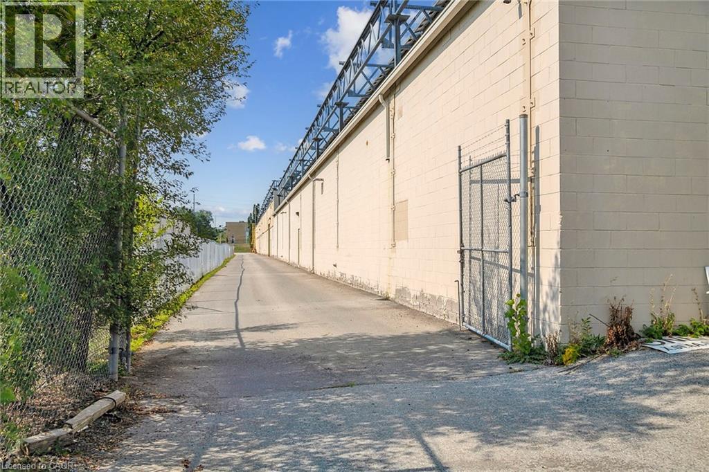1141 King Road Unit# 1, Burlington, Ontario L7T 0B4 - Photo 46 - 40699556