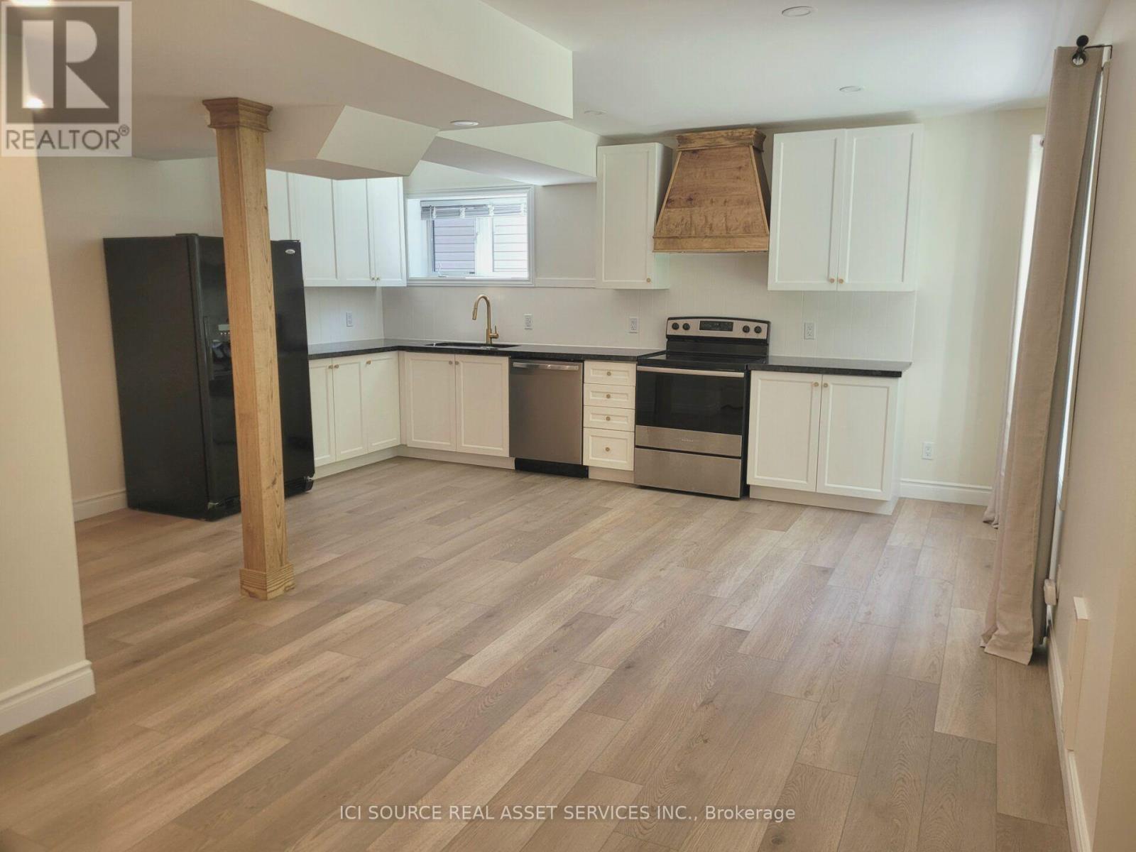 LOWER - 66 WHITE SANDS WAY, Wasaga Beach, Ontario