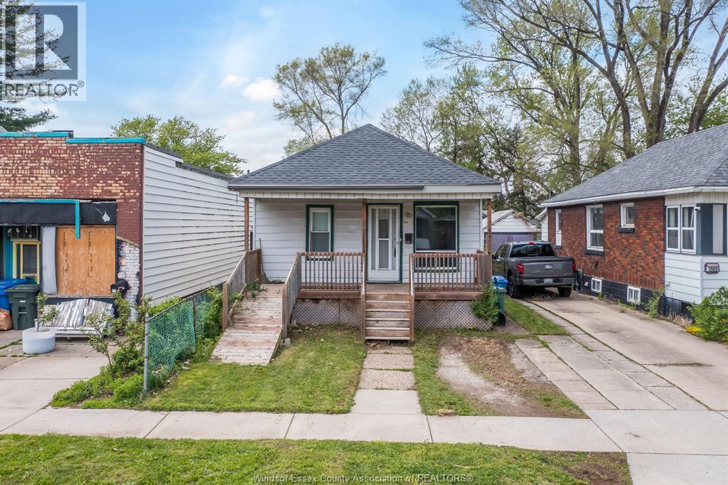 3574 Bloomfield Rd., Windsor, Ontario  N9C 1R7 - Photo 28 - 26020785